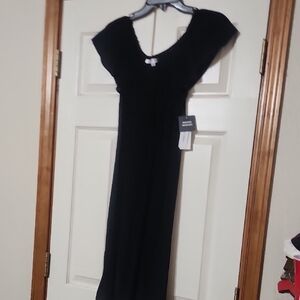 Sandra Darren Classic Black Maxi Dress